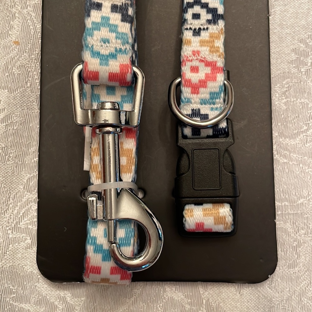 Southwest style adorable leash and collar set. Size small - Picture 5 of 7